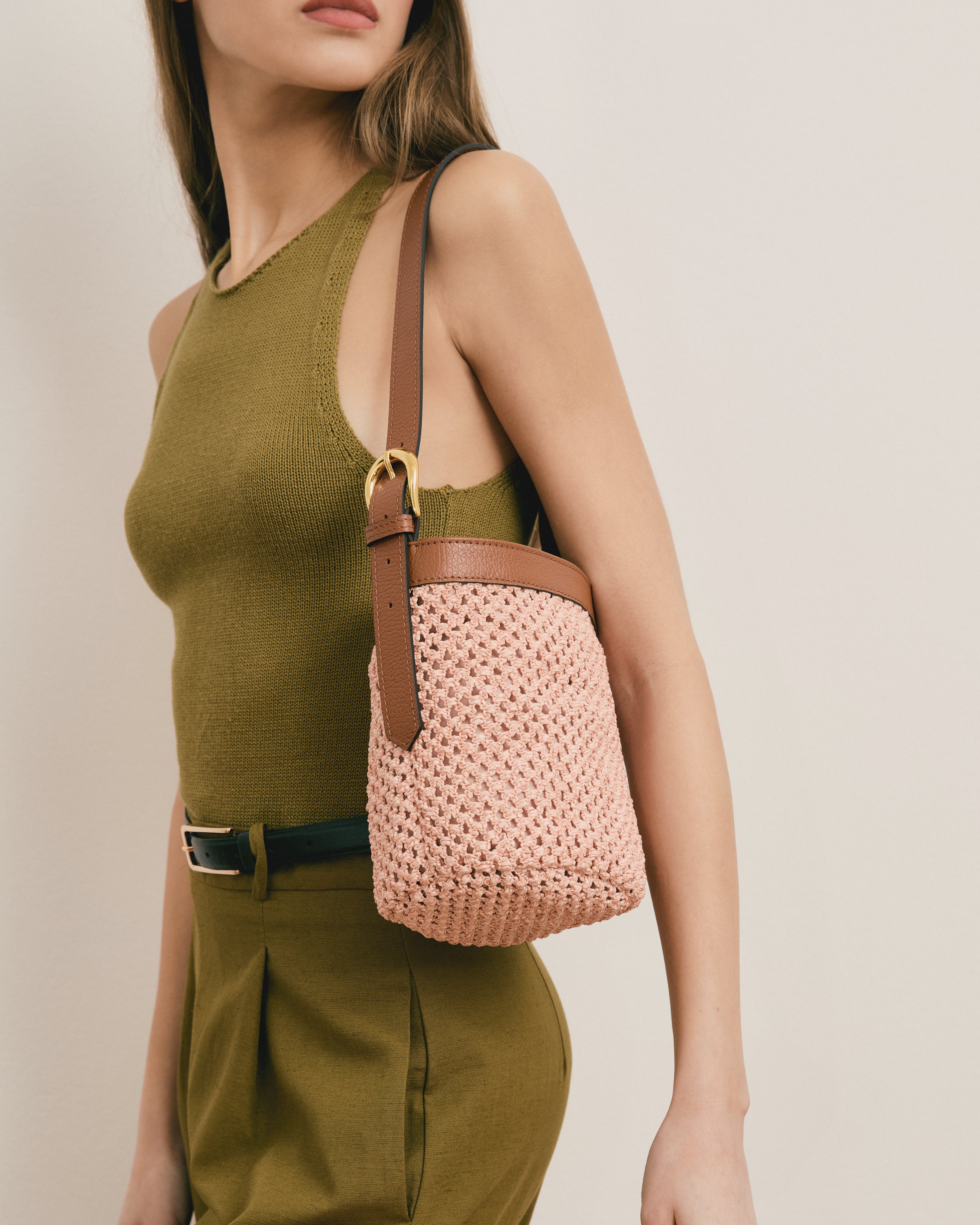 Huguette raffia black