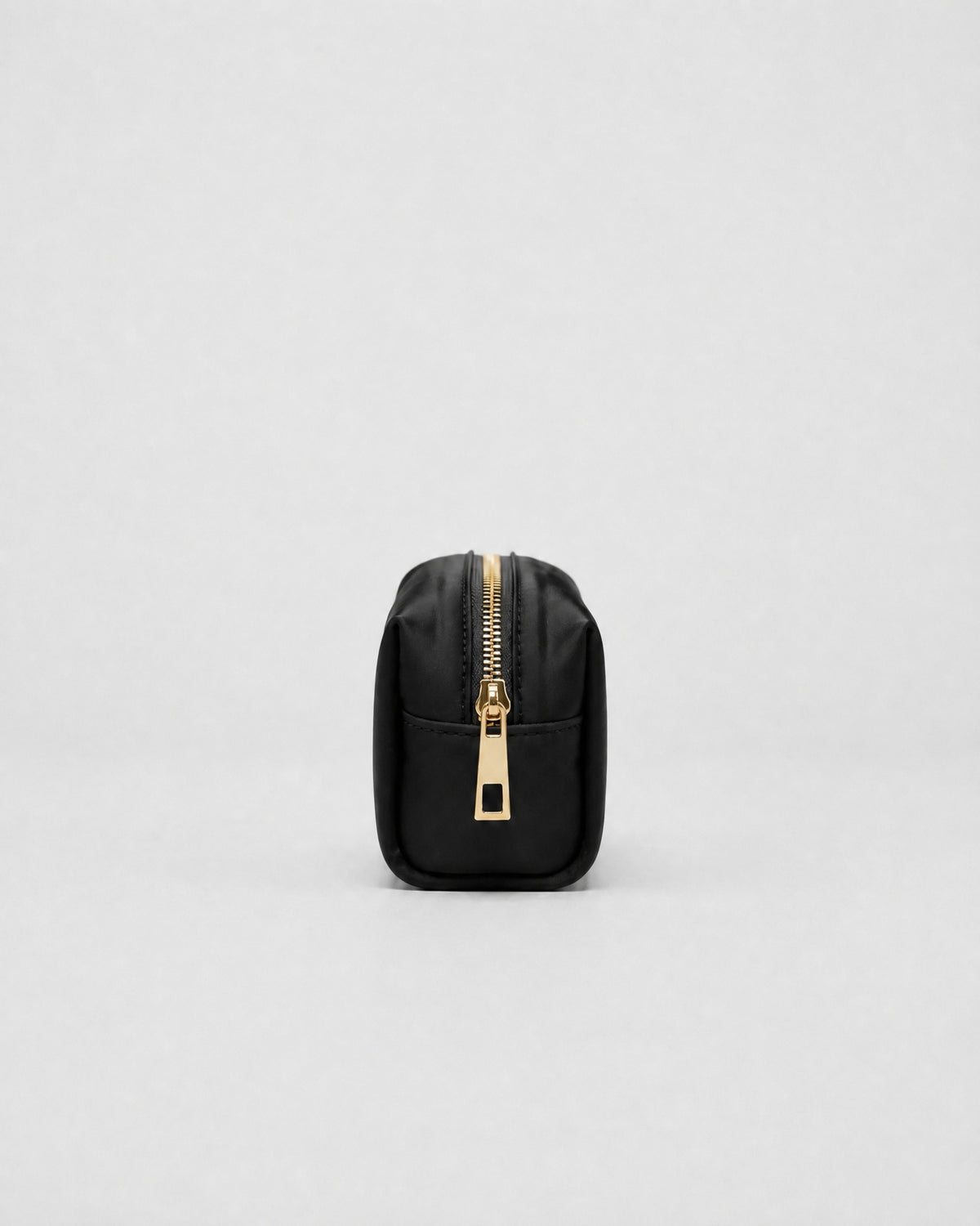 Iris black