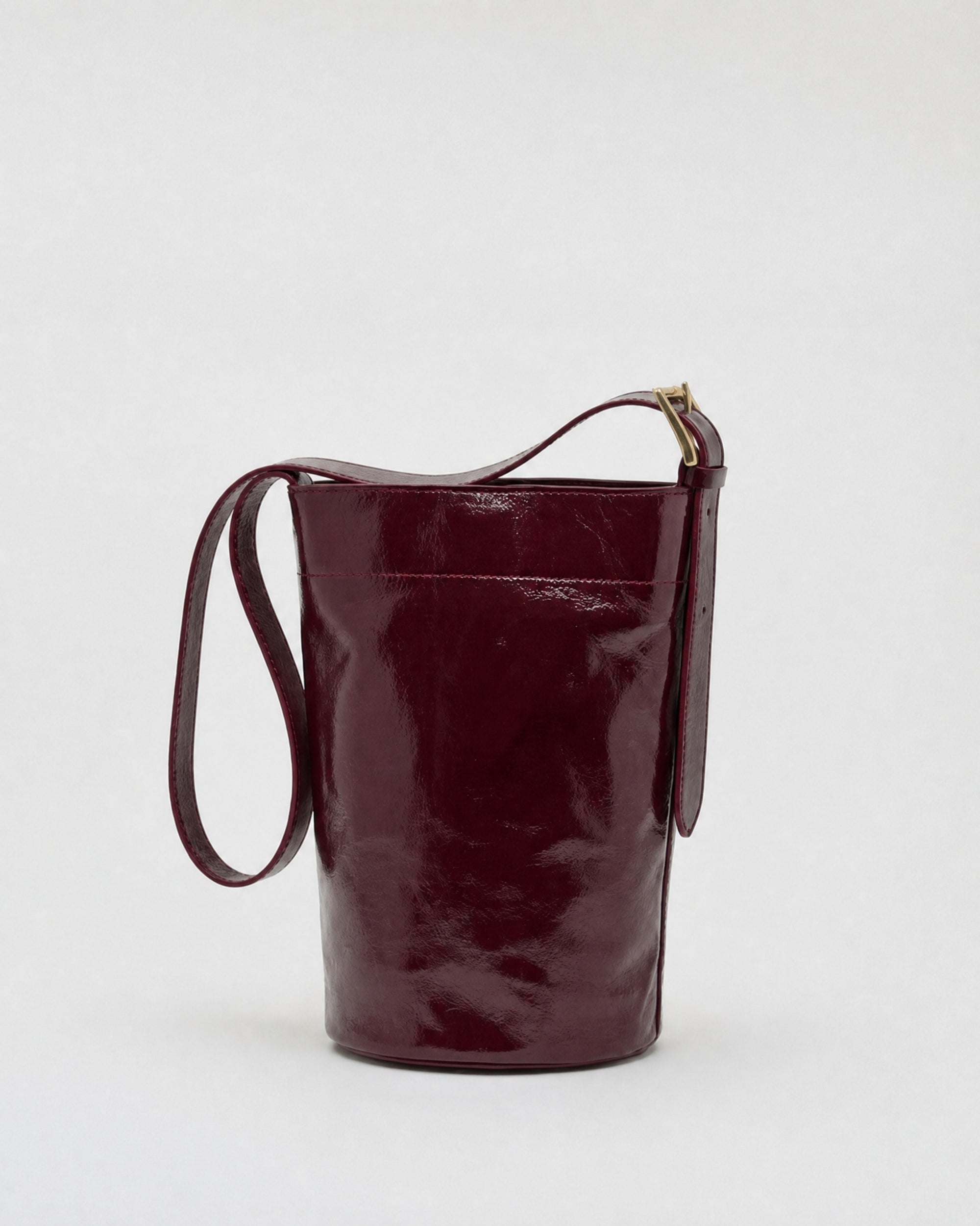 Jade vernice bordeaux